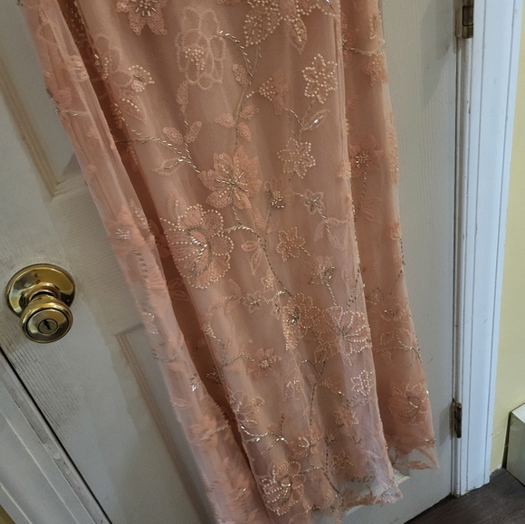 Party dress size M ( Color Peach) - Picture 6 of 9
